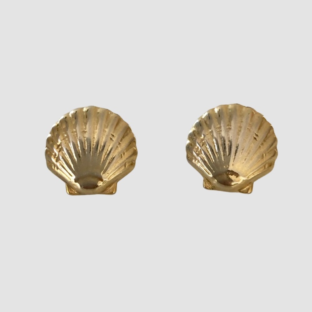Vintage Seashell Earrings